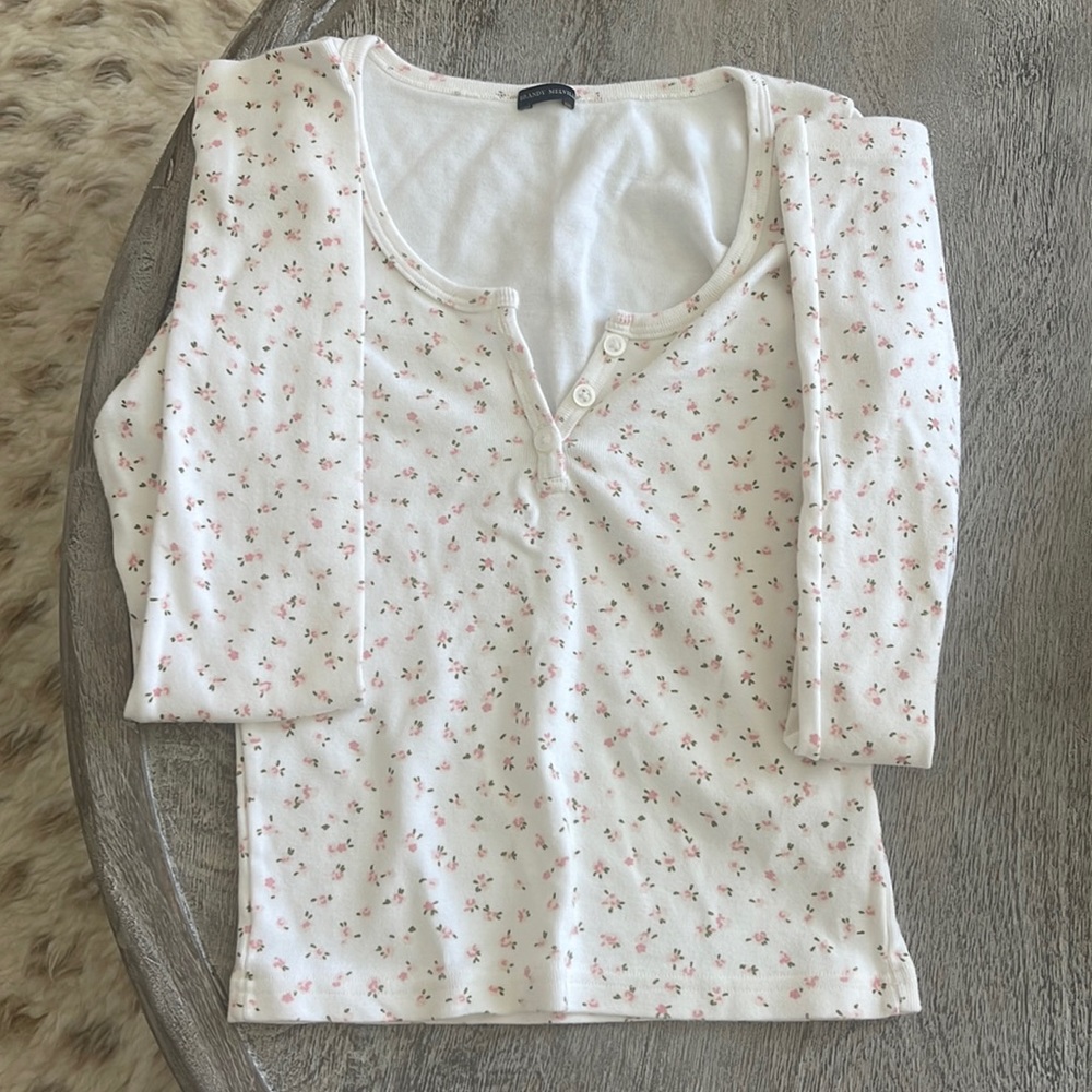 Brandy Melville Long Sleeve Tee